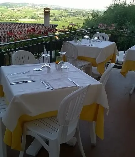 ゲストハウス Ristorante Centrale カヴァイオーン・ヴェロネーゼ